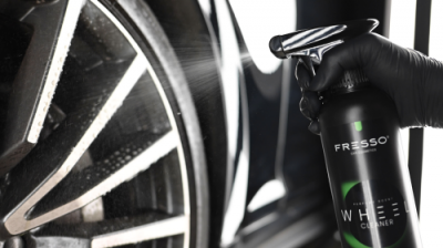 Fresso Interior Glass und Wheel Cleaner 1L + Agne Towel Fresso Interior Glass und Wheel Cleaner 1L + Agne Towel